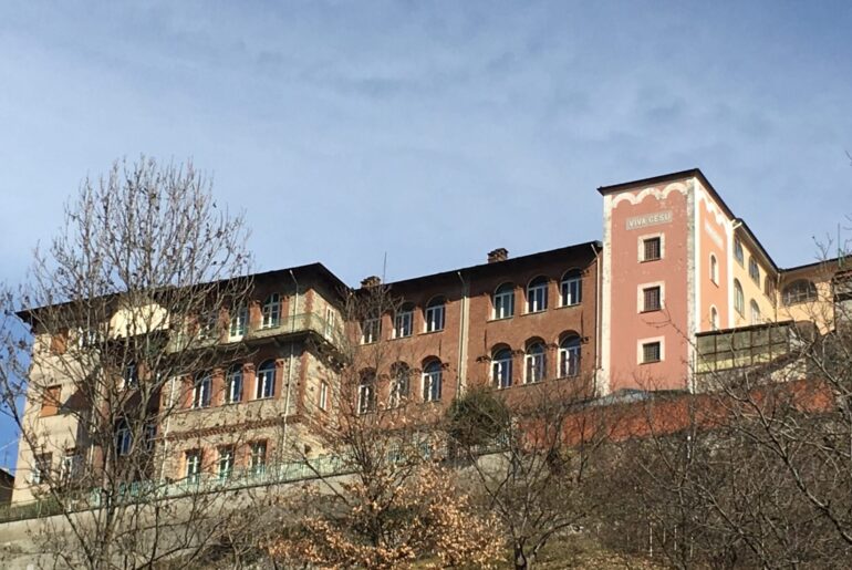 Elezioni all’Albert